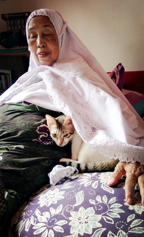 My mom n My macan...