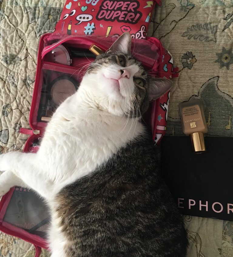 Ima pretty lady . . . . . . . . . . .