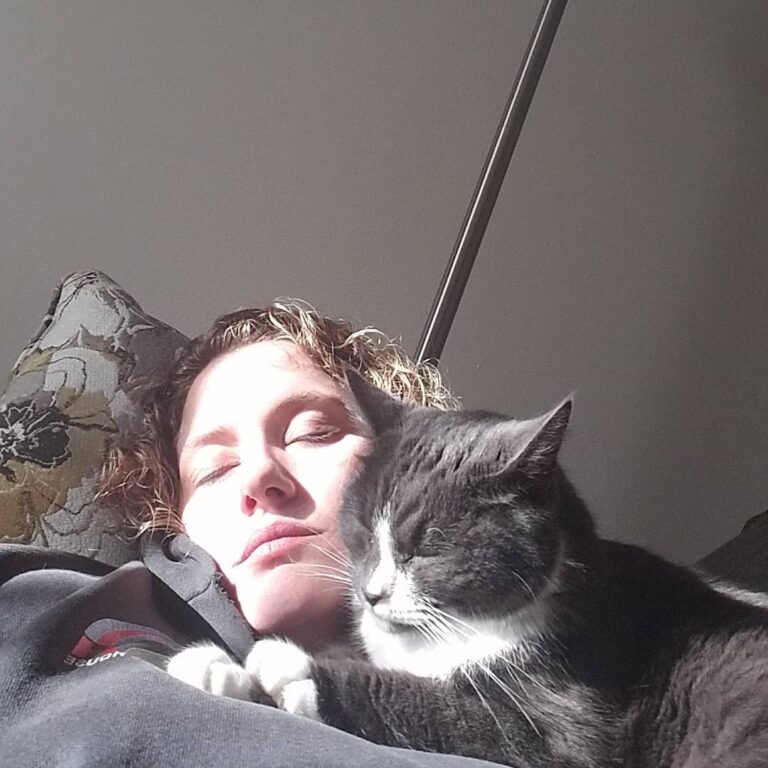 Now I know why cats nap in the sun…this is SO relaxing!!!