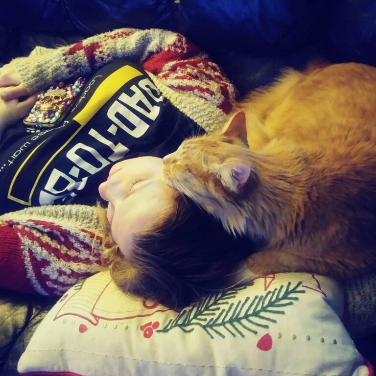 The slumbers on his Mommy