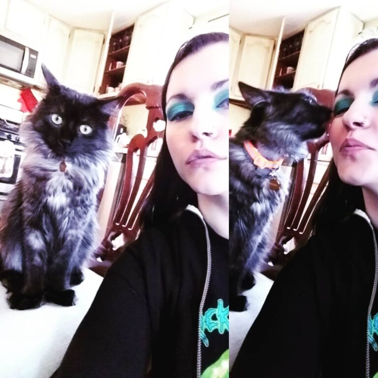 She lick my face