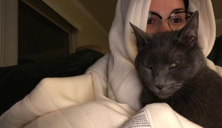 Rainy days are snuggly days w rocky !
