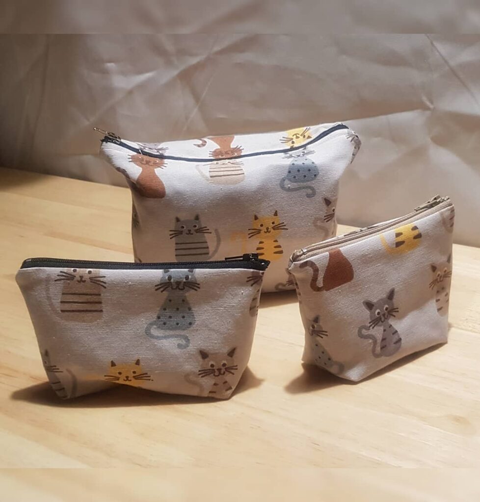 OMG soo cute Cat themed pouch/makeup bag Especially good as a gift to