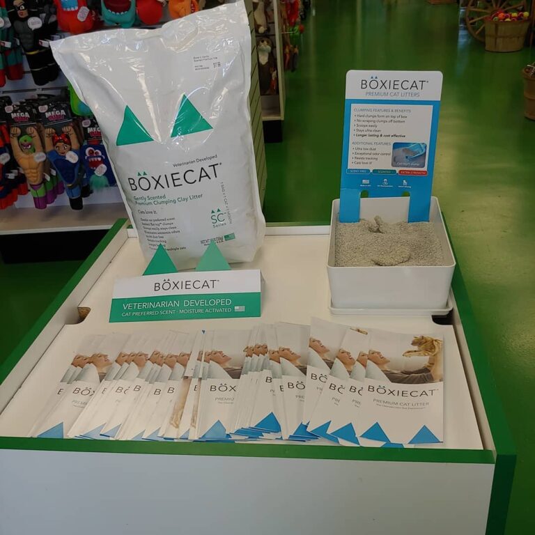 It’s Product Demo Day! Today we are focusing on Boxie Cat cat litter.