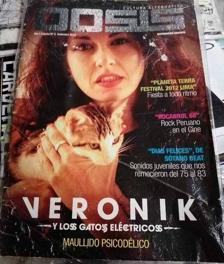Esta fue mi primera portada de revista! 2012, revista por el