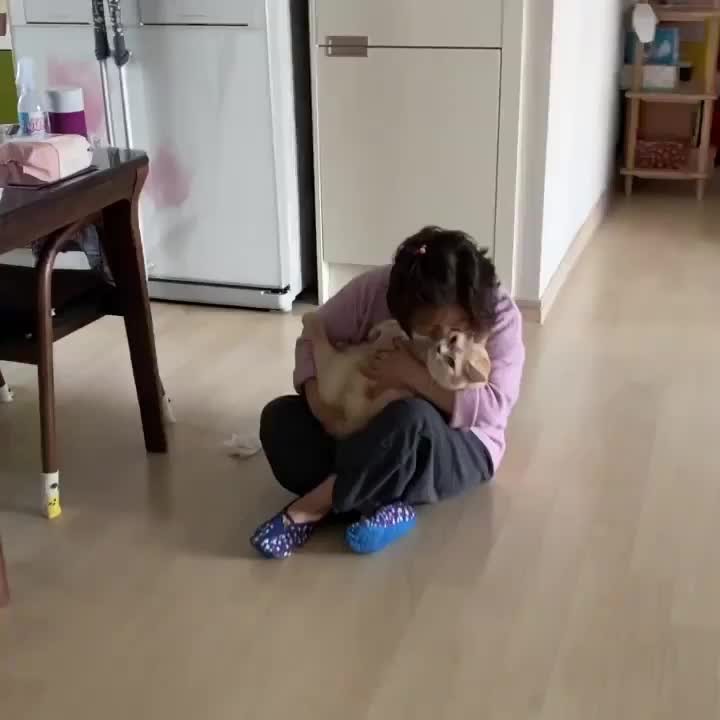 곰봉이 아침부터 브루르루으루르 어리광 뿌르르릌르를ㅋ